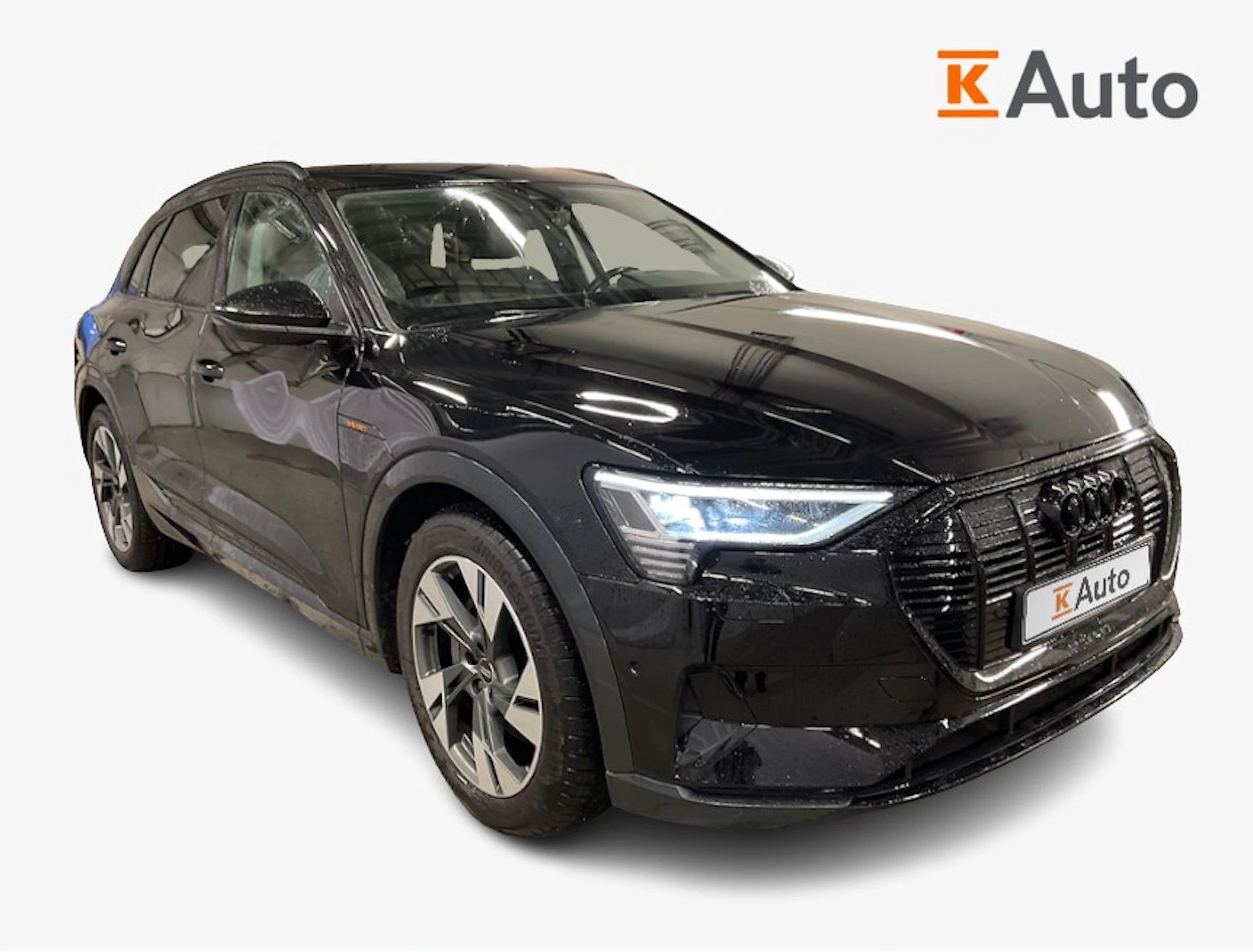musta Audi e-tron 2022 kuva 1.
