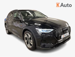 musta Audi e-tron 2022 kuva 1.