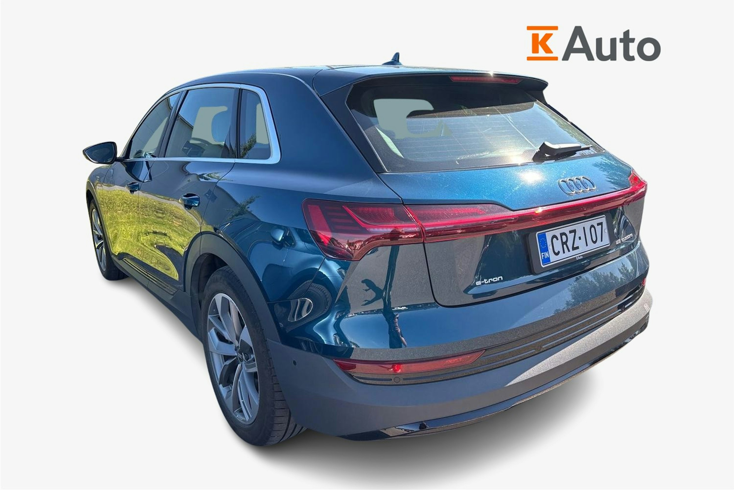 sininen Audi e-tron 2022 kuva 2.