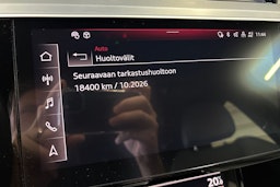 sininen Audi e-tron 2022 kuva 25.