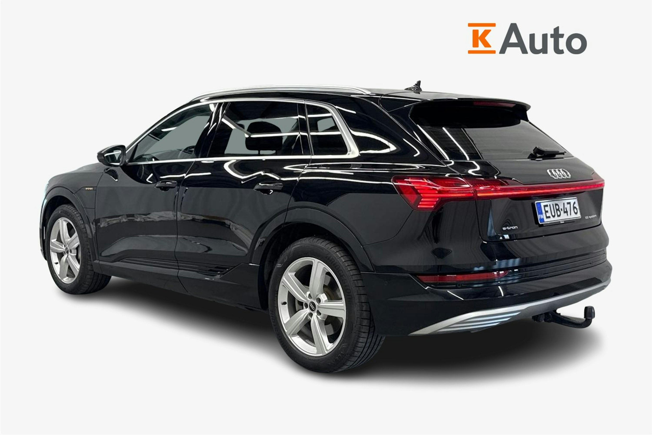 musta Audi e-tron 2022 kuva 2.