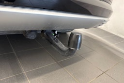 musta Audi e-tron 2022 kuva 16.