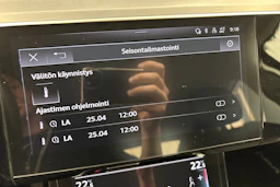 musta Audi e-tron 2022 kuva 34.
