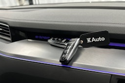 musta Audi e-tron 2022 kuva 38.