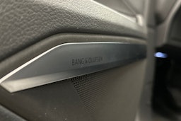 musta Audi e-tron 2022 kuva 19.