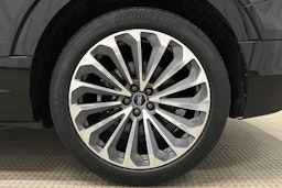 musta Audi e-tron 2022 kuva 12.