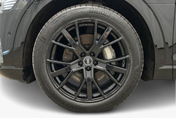 musta Audi e-tron 2022 kuva 11.
