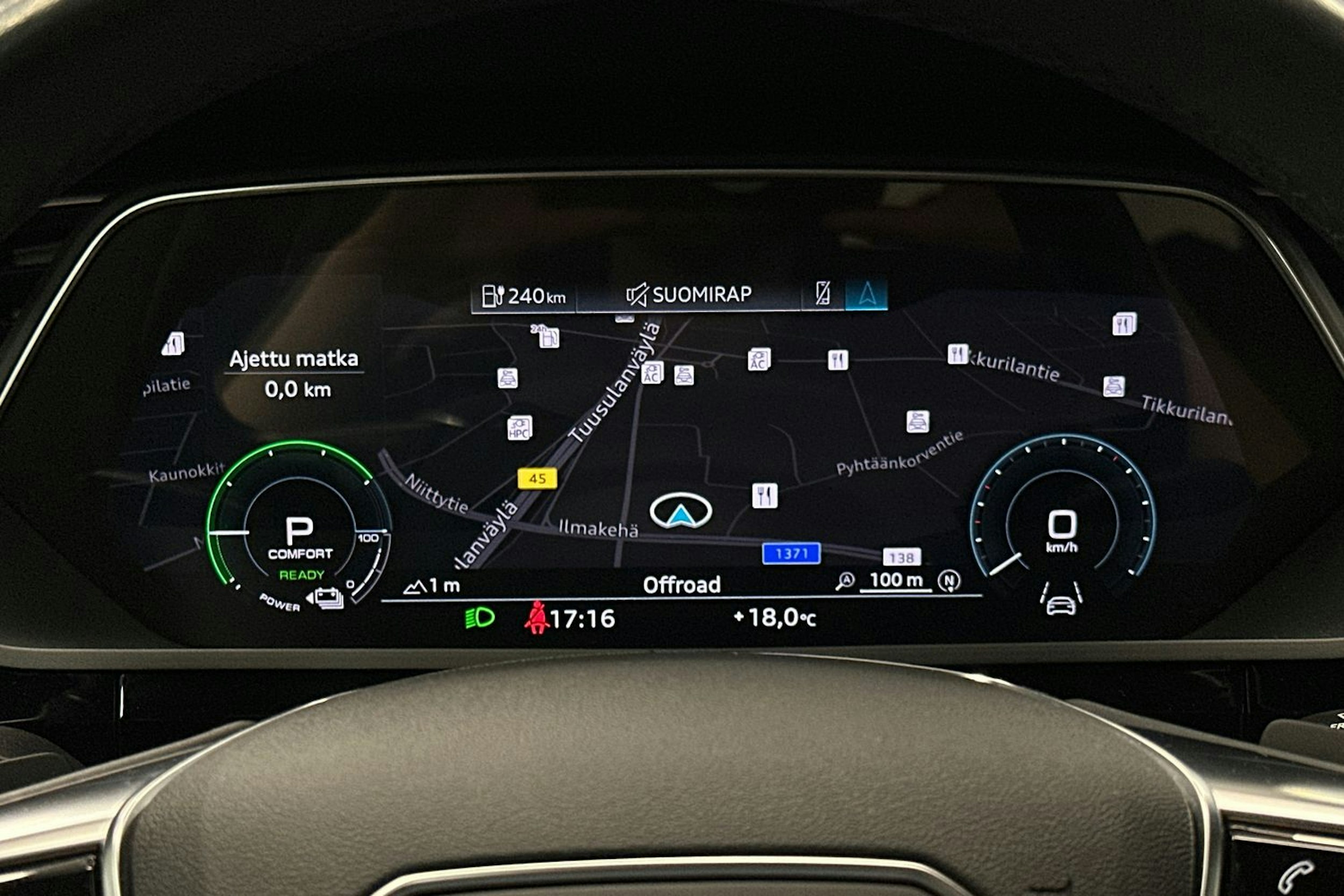 musta Audi e-tron 2022 kuva 22.