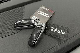musta Audi e-tron 2022 kuva 34.
