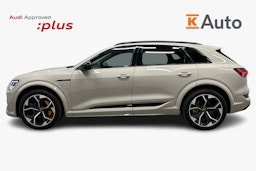 keltainen Audi e-tron 2022 kuva 6.