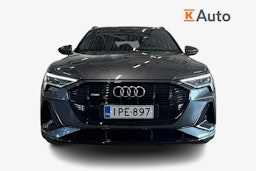 harmaa Audi e-tron 2022 kuva 5.