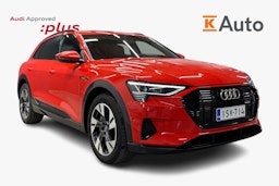 punainen Audi e-tron 2022 kuva 1.