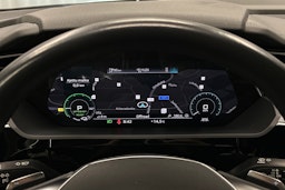 musta Audi e-tron 2022 kuva 15.