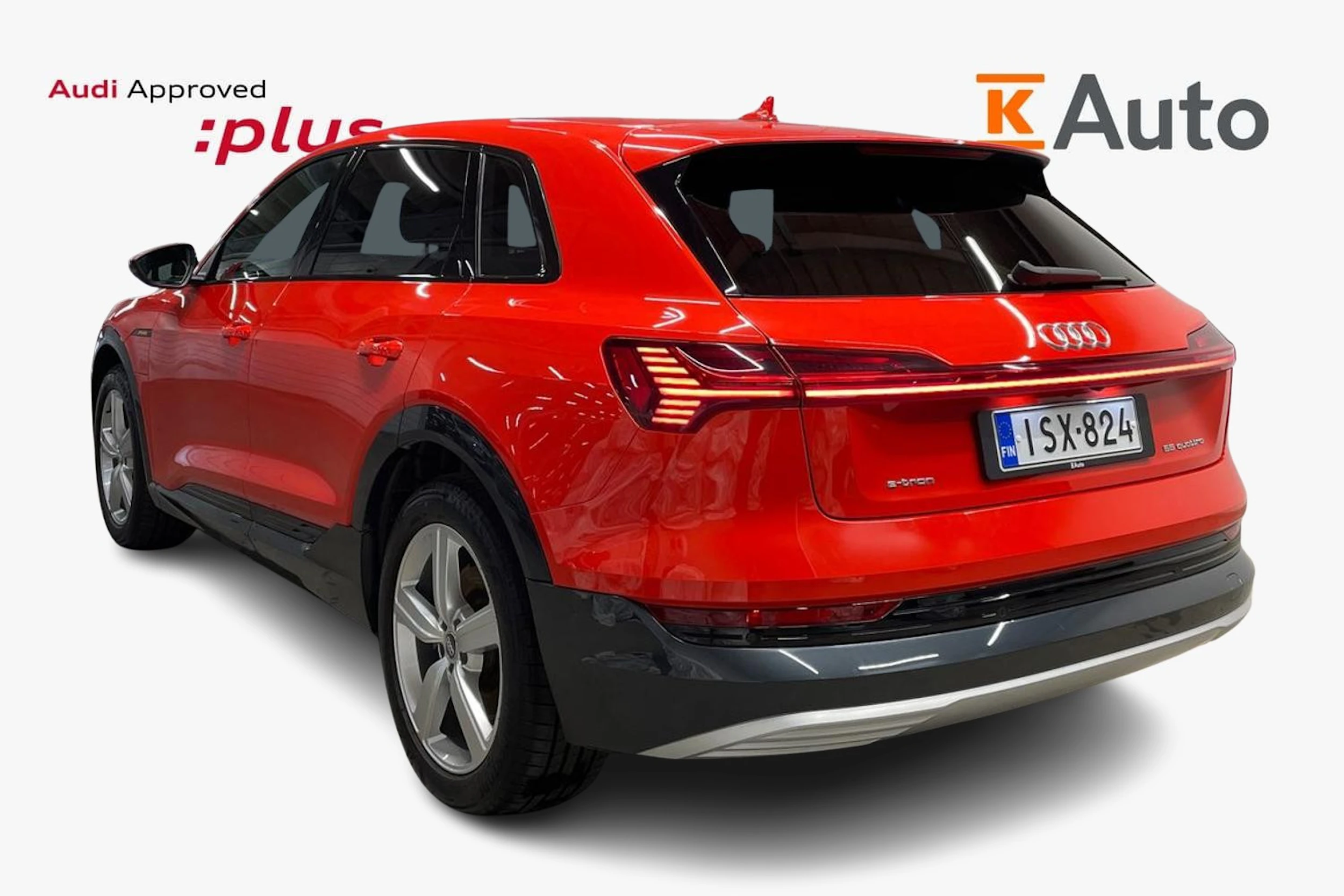 Punainen Audi e-tron 2022 kuva 2.