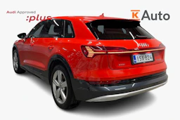 Punainen Audi e-tron 2022 kuva 2.