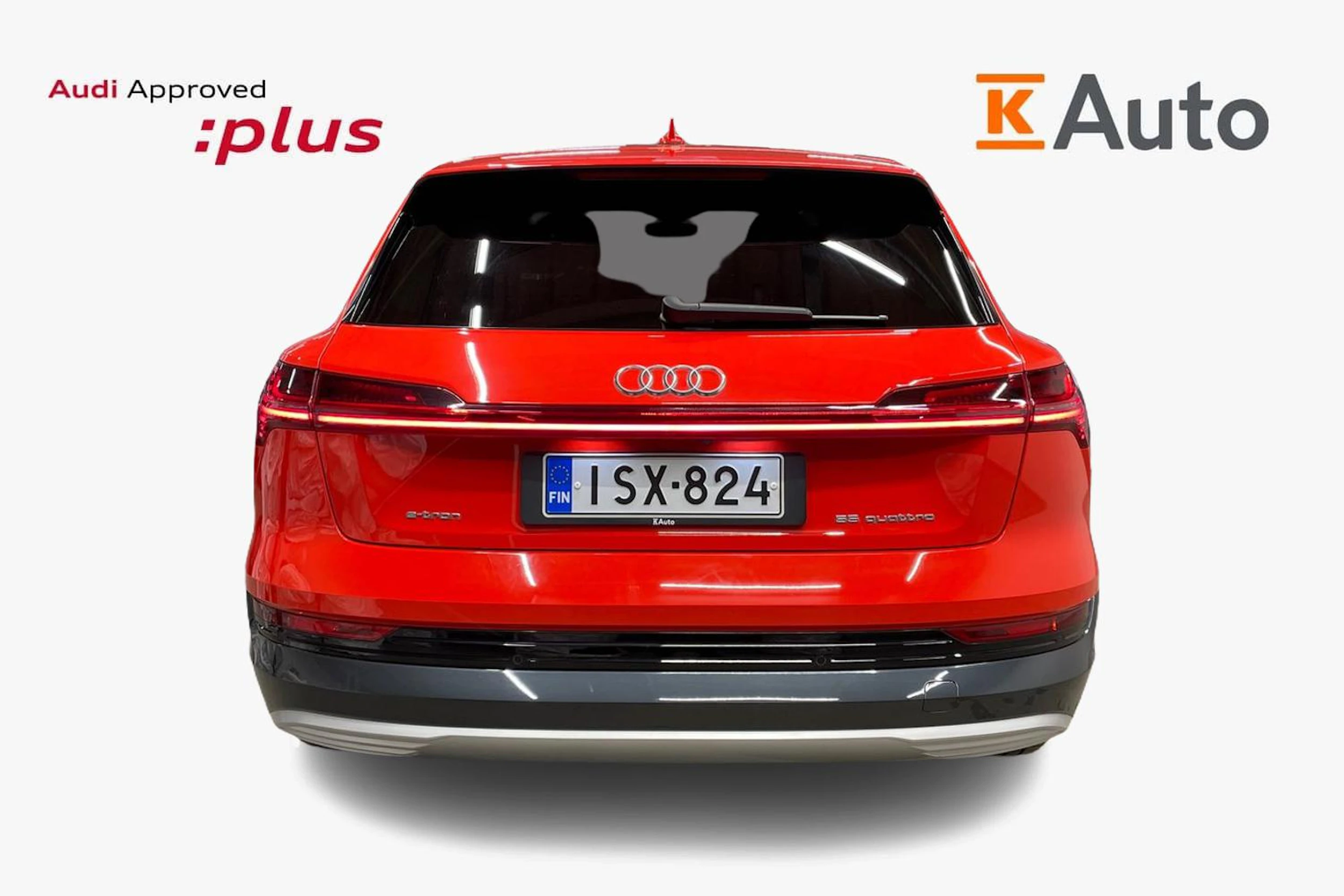 Punainen Audi e-tron 2022 kuva 3.
