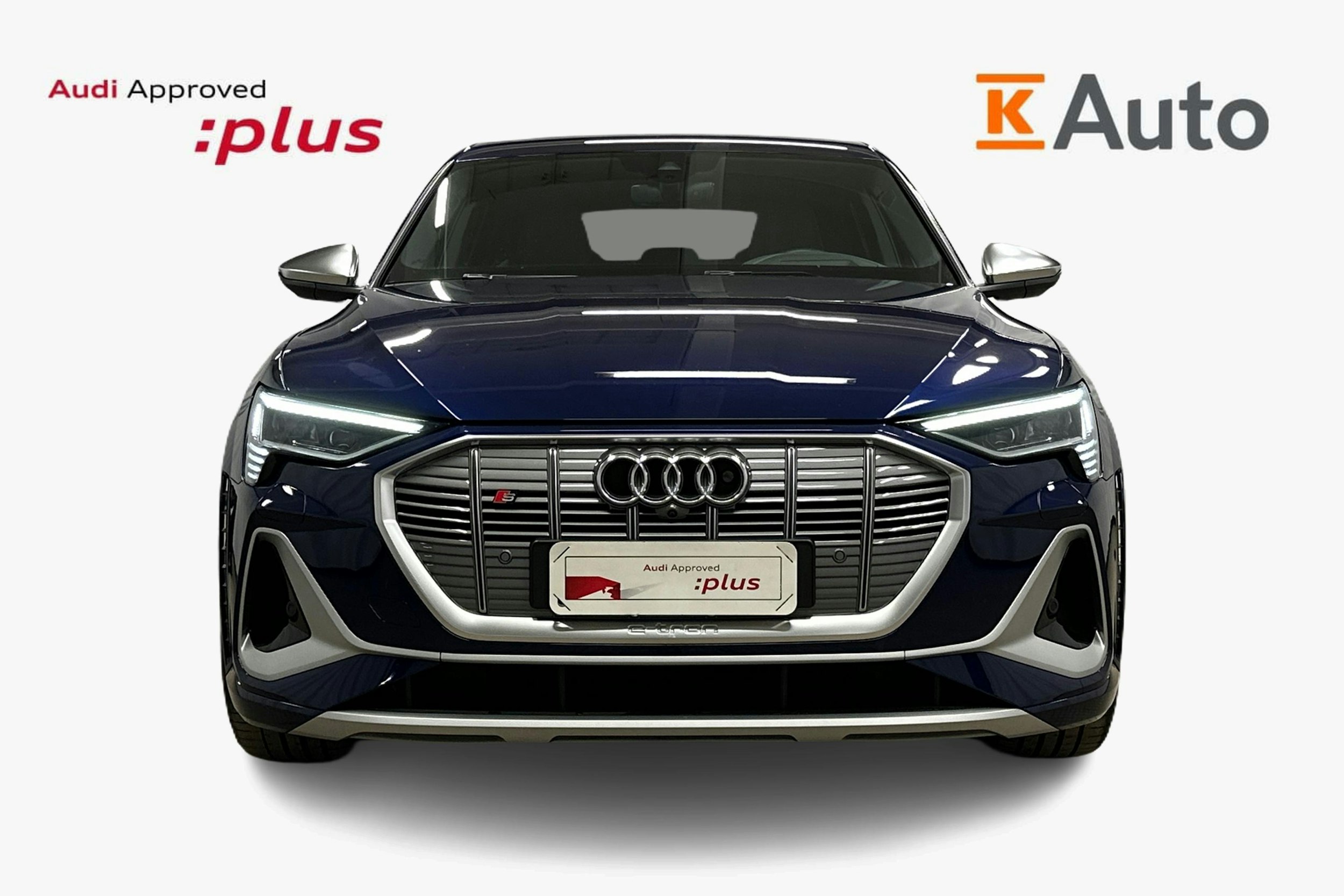 sininen Audi e-tron 2022 kuva 5.