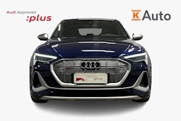 sininen Audi e-tron 2022 kuva 5.