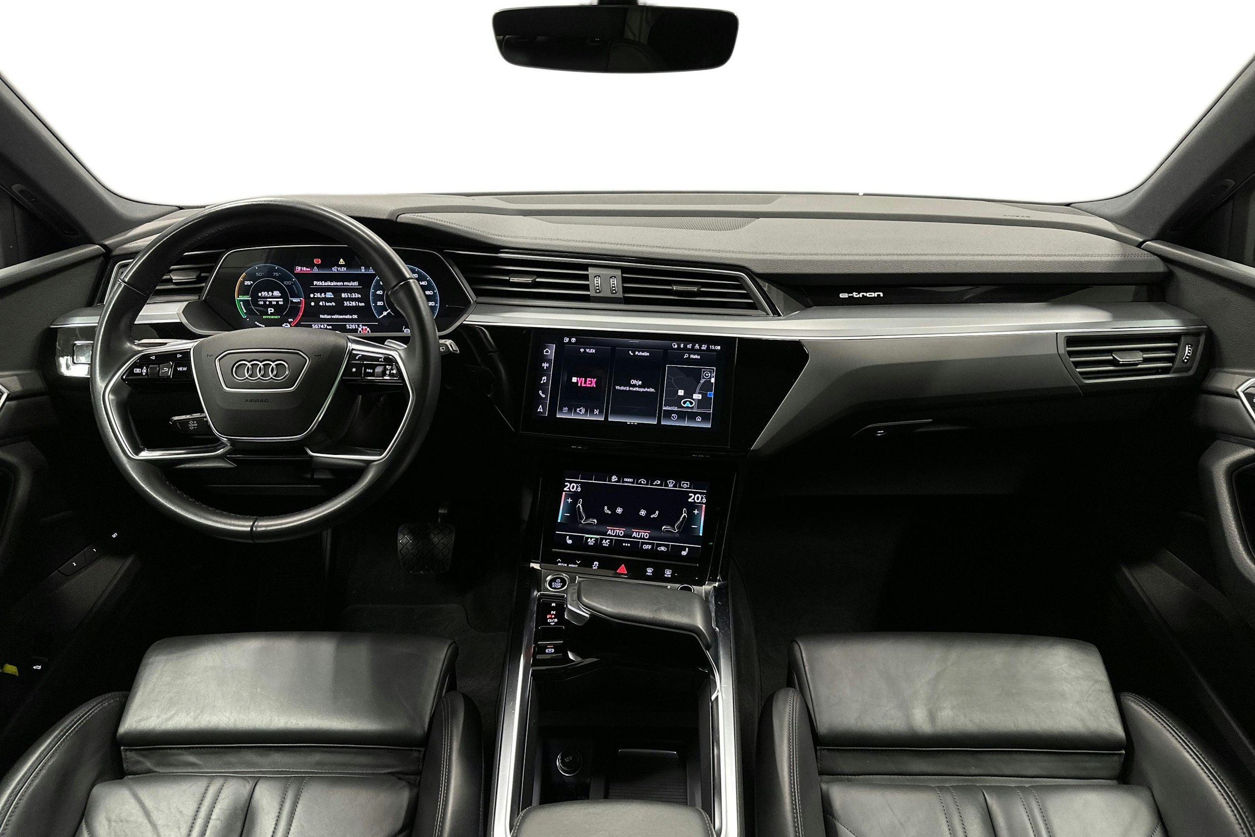 musta Audi e-tron 2022 kuva 9.