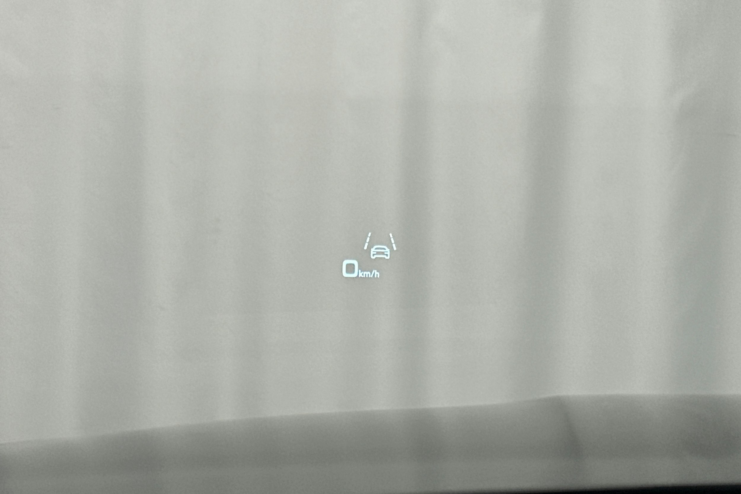 musta Audi e-tron 2022 kuva 24.