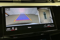 musta Audi e-tron 2022 kuva 31.