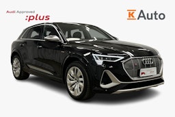 musta Audi e-tron 2022 kuva 1.