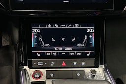 musta Audi e-tron 2022 kuva 24.