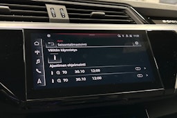musta Audi e-tron 2022 kuva 31.
