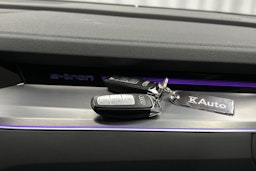 musta Audi e-tron 2022 kuva 34.