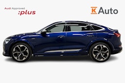 sininen Audi e-tron 2022 kuva 6.