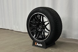 sininen Audi e-tron 2022 kuva 12.