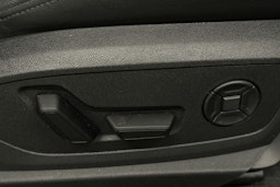 musta Audi e-tron 2022 kuva 18.