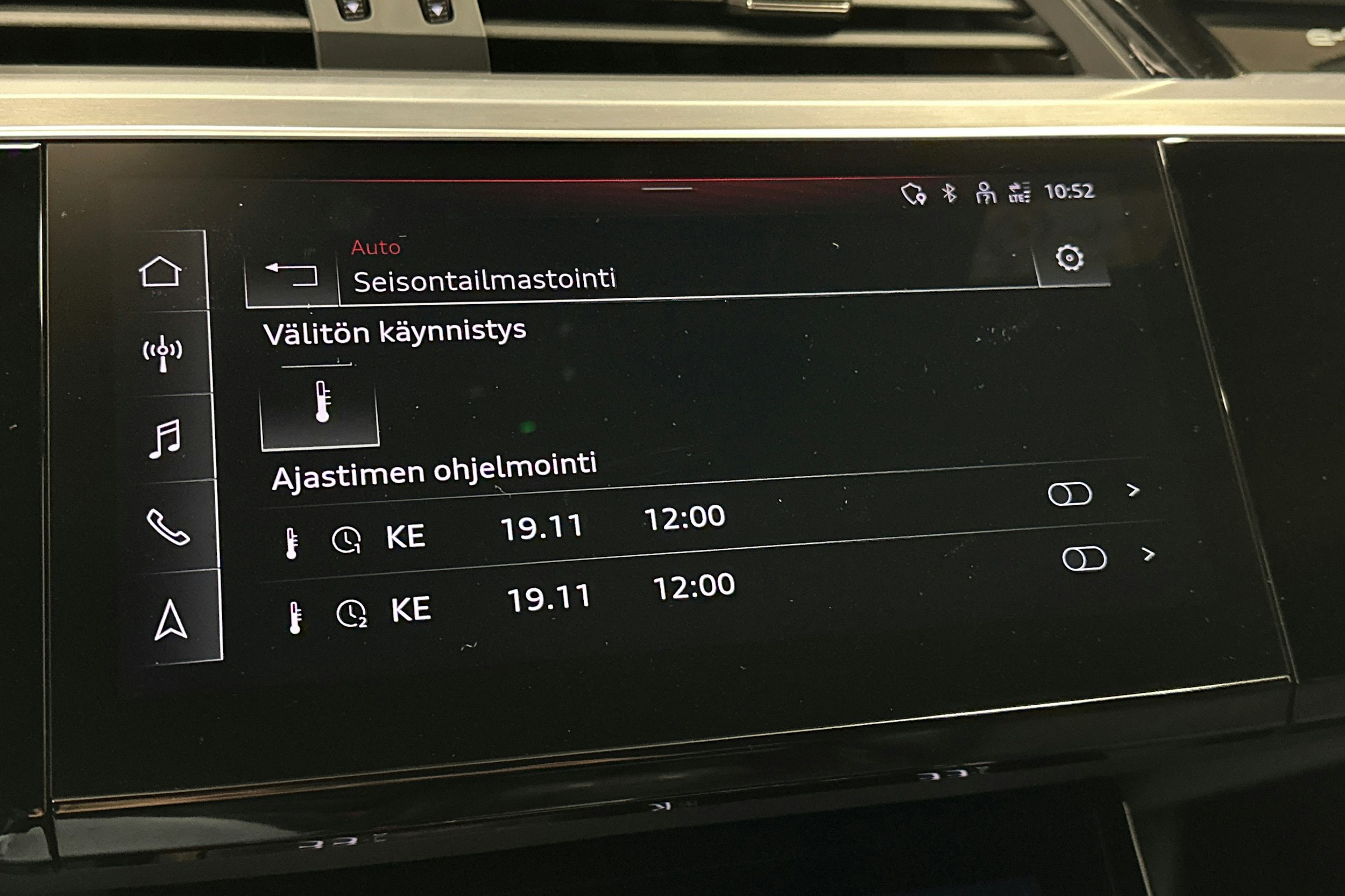 musta Audi e-tron 2022 kuva 26.