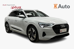 valkoinen Audi e-tron 2022 kuva 1.
