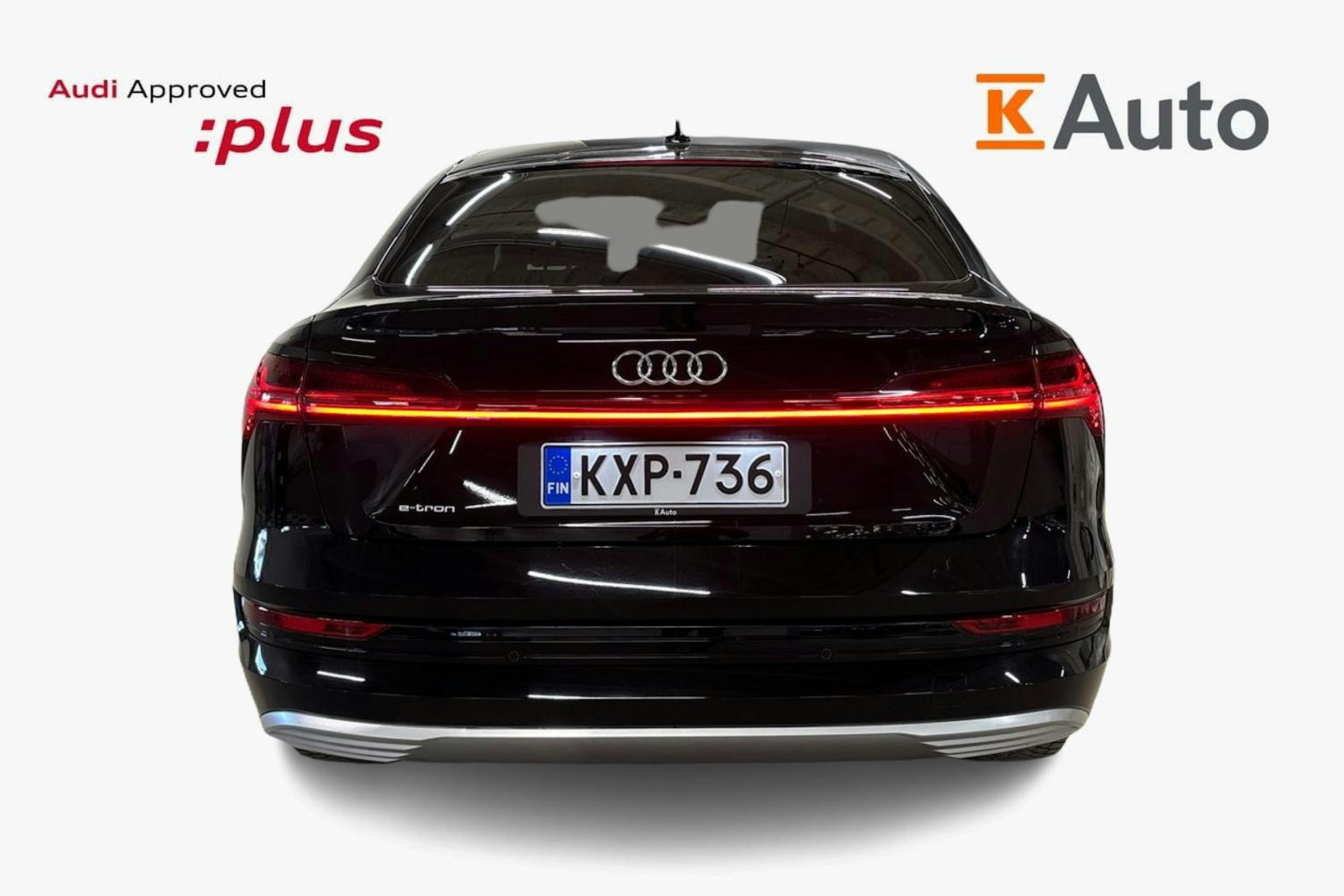 Musta Audi e-tron 2022 kuva 3.