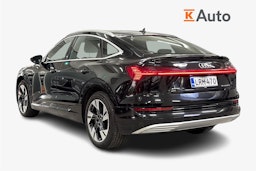 musta Audi e-tron 2022 kuva 2.