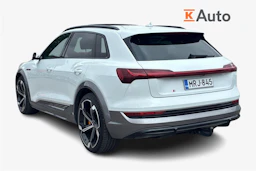 valkoinen Audi e-tron 2022 kuva 2.