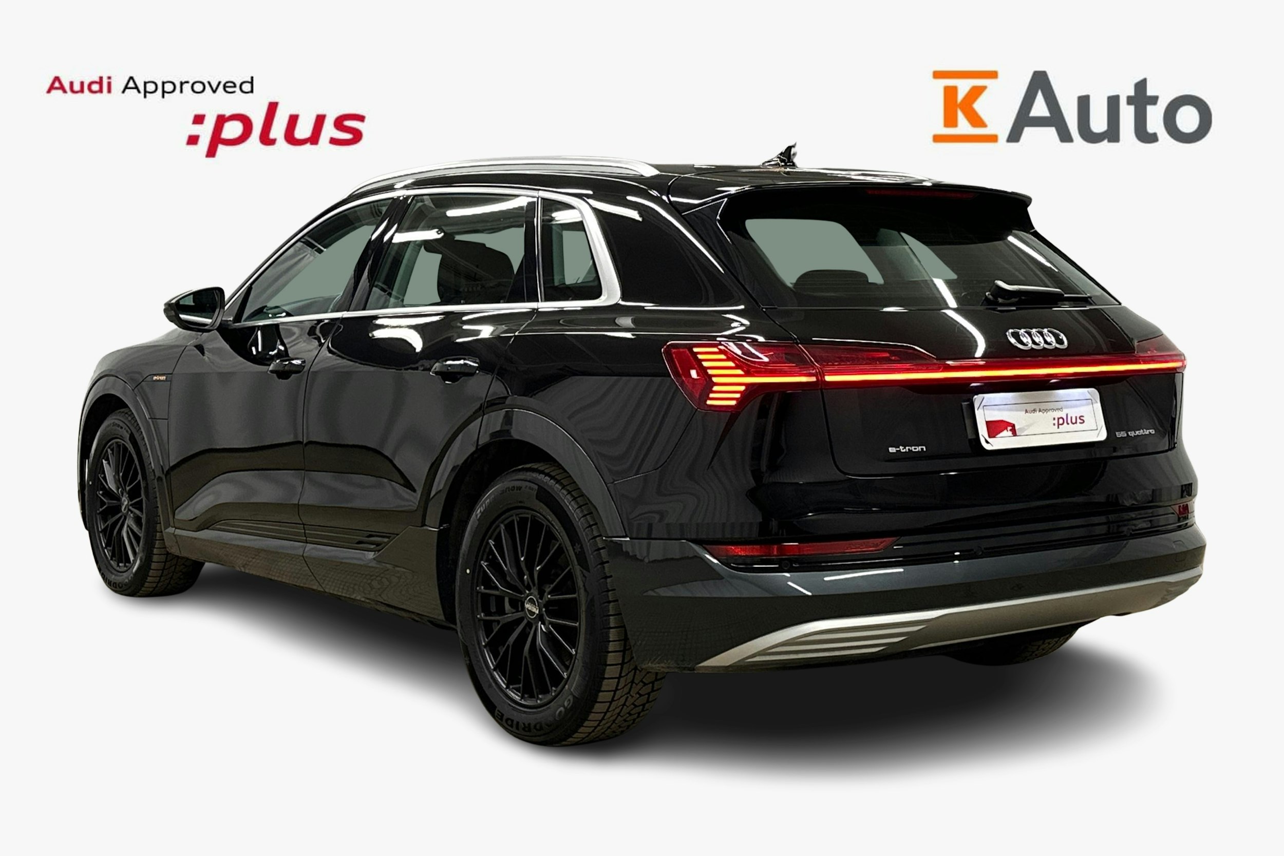 musta Audi e-tron 2022 kuva 2.