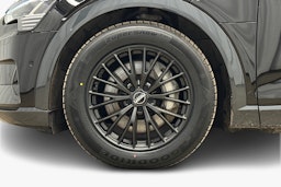 musta Audi e-tron 2022 kuva 11.