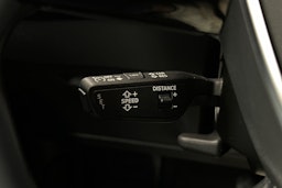 musta Audi e-tron 2022 kuva 22.