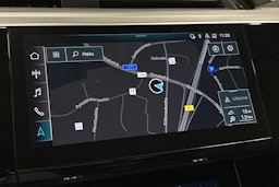 musta Audi e-tron 2022 kuva 23.