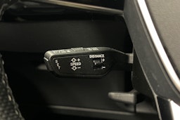 harmaa Audi e-tron 2022 kuva 21.