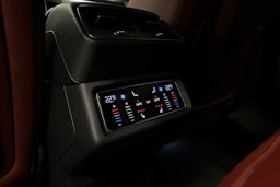 musta Audi e-tron 2022 kuva 29.