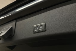 musta Audi e-tron 2022 kuva 31.