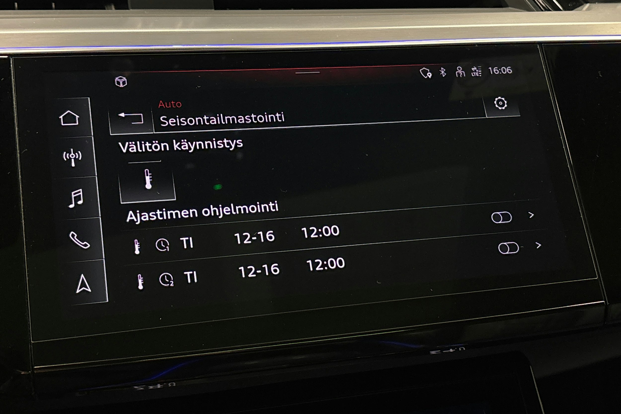 valkoinen Audi e-tron 2022 kuva 28.