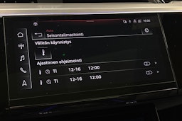 valkoinen Audi e-tron 2022 kuva 28.