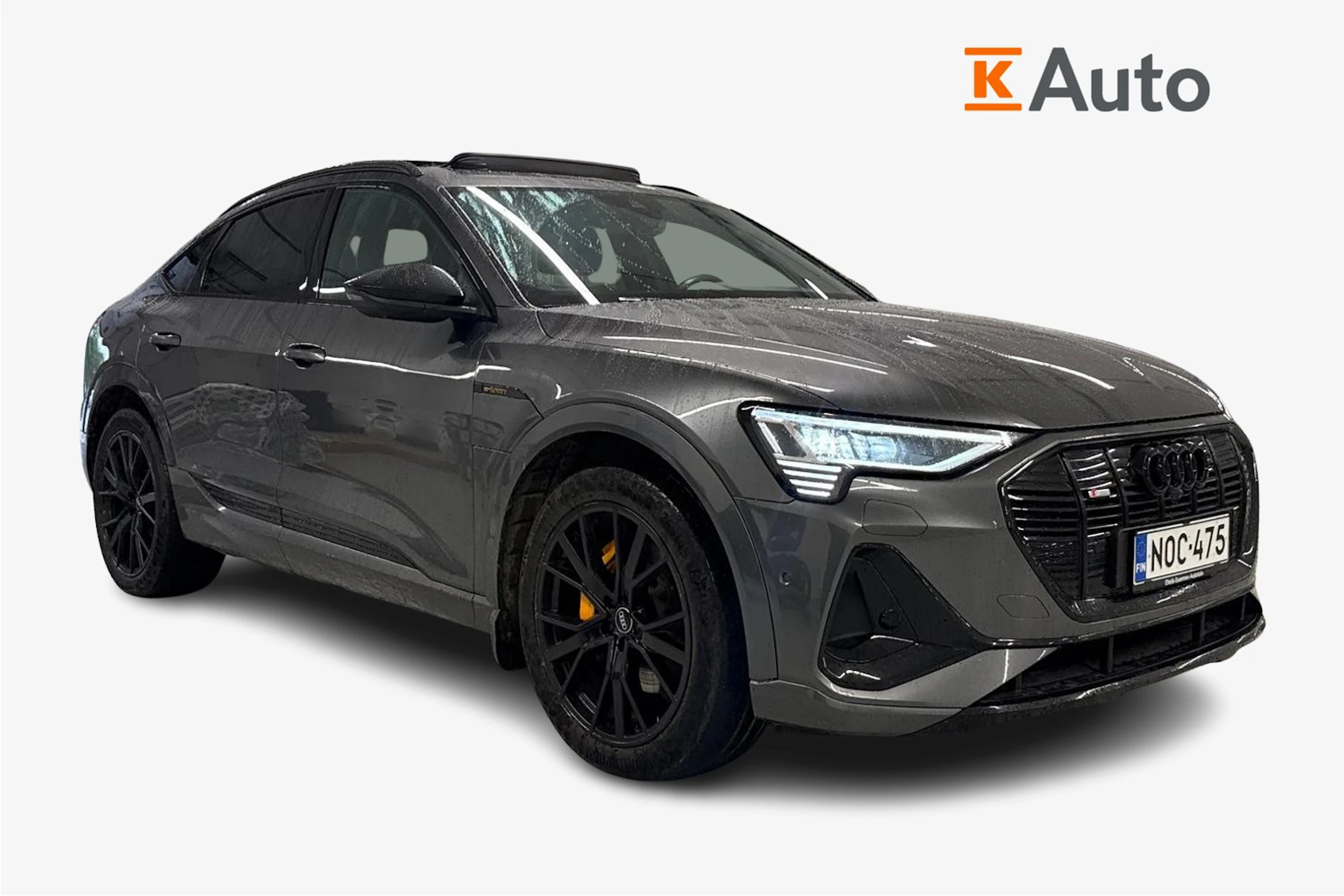 harmaa Audi e-tron 2022 kuva 1.