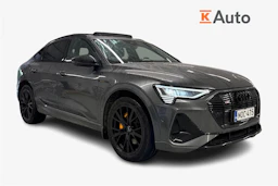 harmaa Audi e-tron 2022 kuva 1.