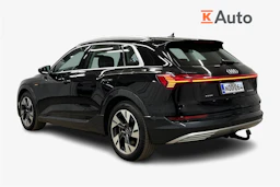 musta Audi e-tron 2022 kuva 2.