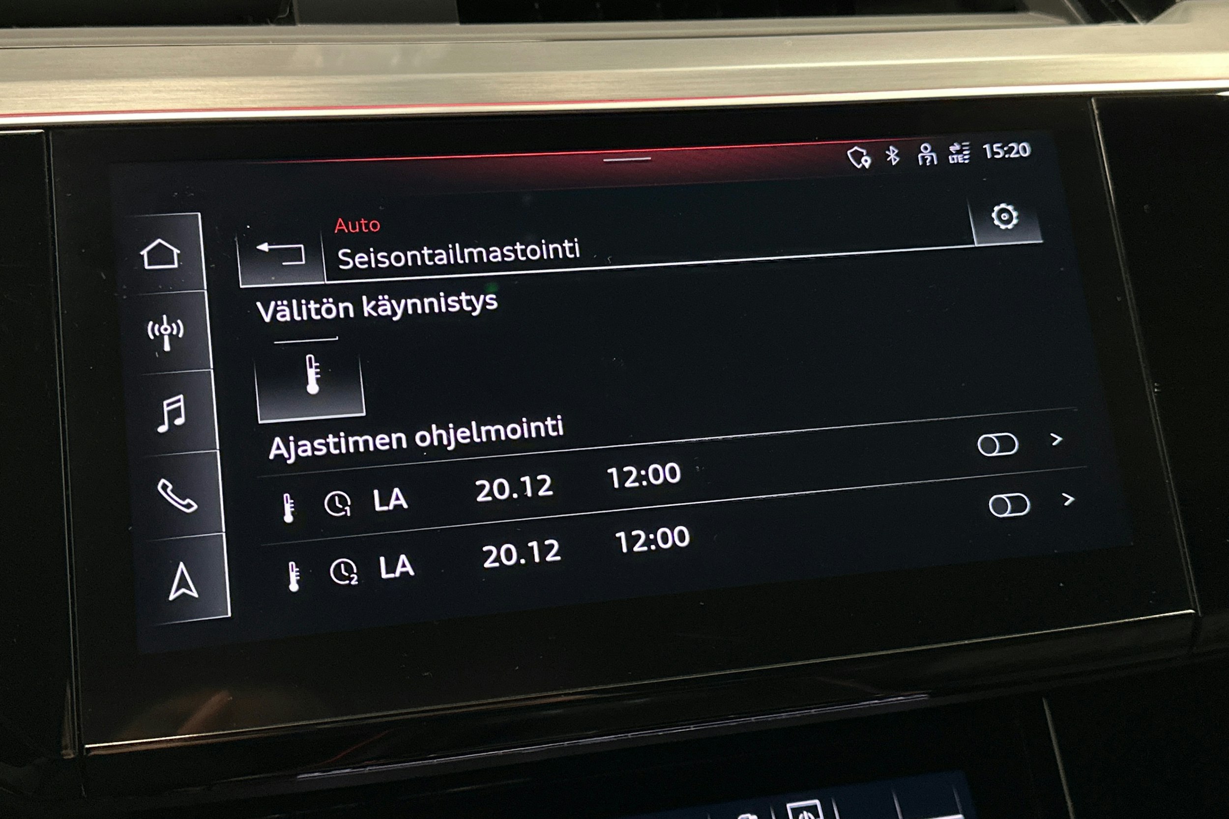 valkoinen Audi e-tron 2022 kuva 28.